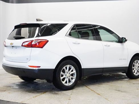 Used 2019 Chevrolet Equinox LT w/ Driver Convenience Package image 6