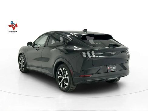 Used 2021 Ford Mustang Mach-E Premium image 4