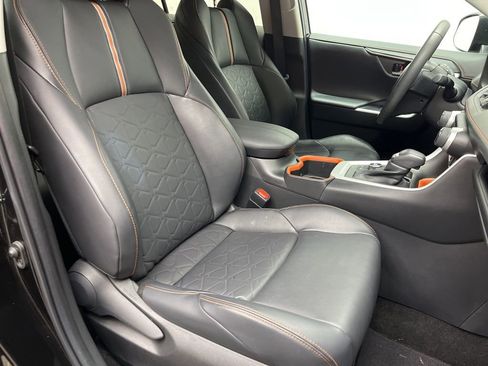 Used 2023 Toyota RAV4 Adventure w/ Convenience Package AWD/4WD image 18