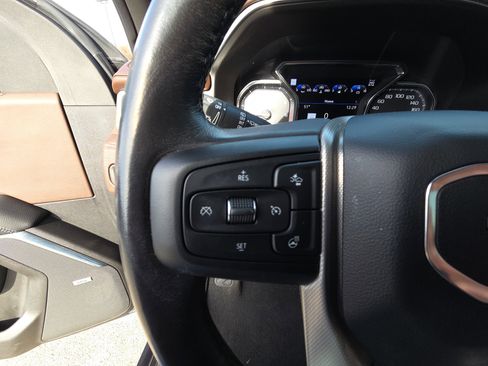 Certified 2021 GMC Yukon Denali image 18