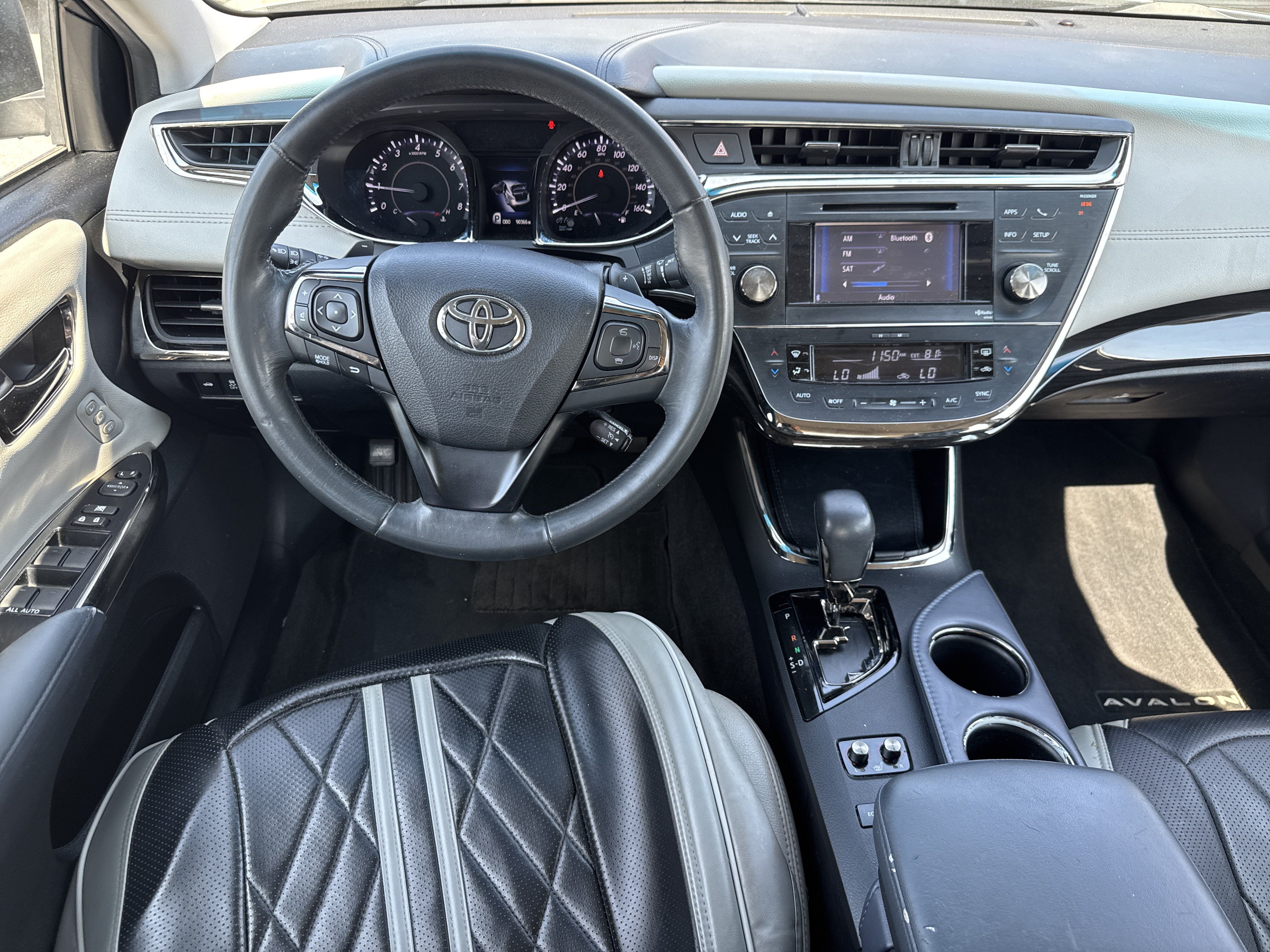 Used 2014 Toyota Avalon XLE Touring FWD image 12