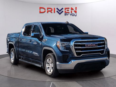 Used 2020 GMC Sierra 1500 SLE w/ SLE Value Package image 8