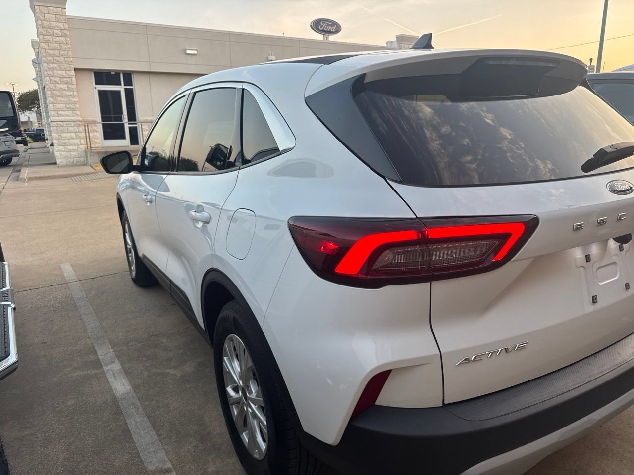 Used 2024 Ford Escape Active AWD/4WD image 6