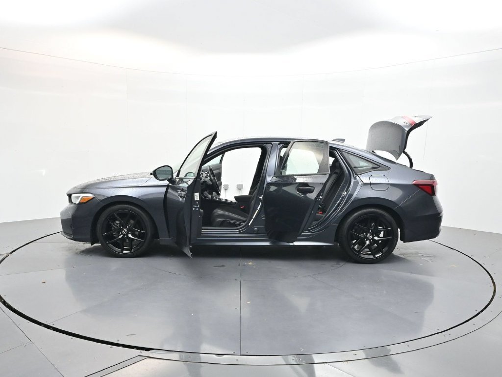 Used 2025 Honda Civic Sport image 28