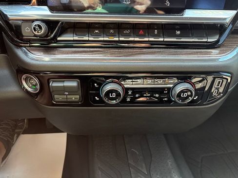 Used 2024 Chevrolet Silverado 1500 LT w/ All Star Edition Plus AWD/4WD image 16