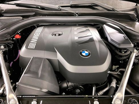 New 2026 BMW 530i xDrive w/ Premium Package AWD/4WD image 15