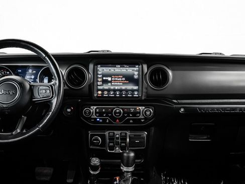 Used 2023 Jeep Wrangler Unlimited w/ Cold Weather Group AWD/4WD image 23
