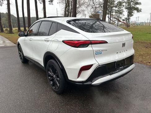 Used 2024 Buick Envista Sport Touring w/ Convenience I Package image 5