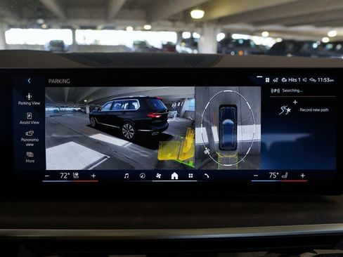 Used 2026 BMW X7 xDrive40i w/ Premium Package image 24