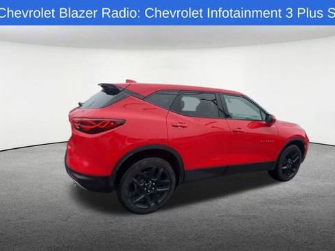 Used 2023 Chevrolet Blazer LT w/ Driver Confidence Package image 9