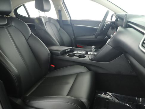 Used 2023 Genesis G70 2.0T image 20