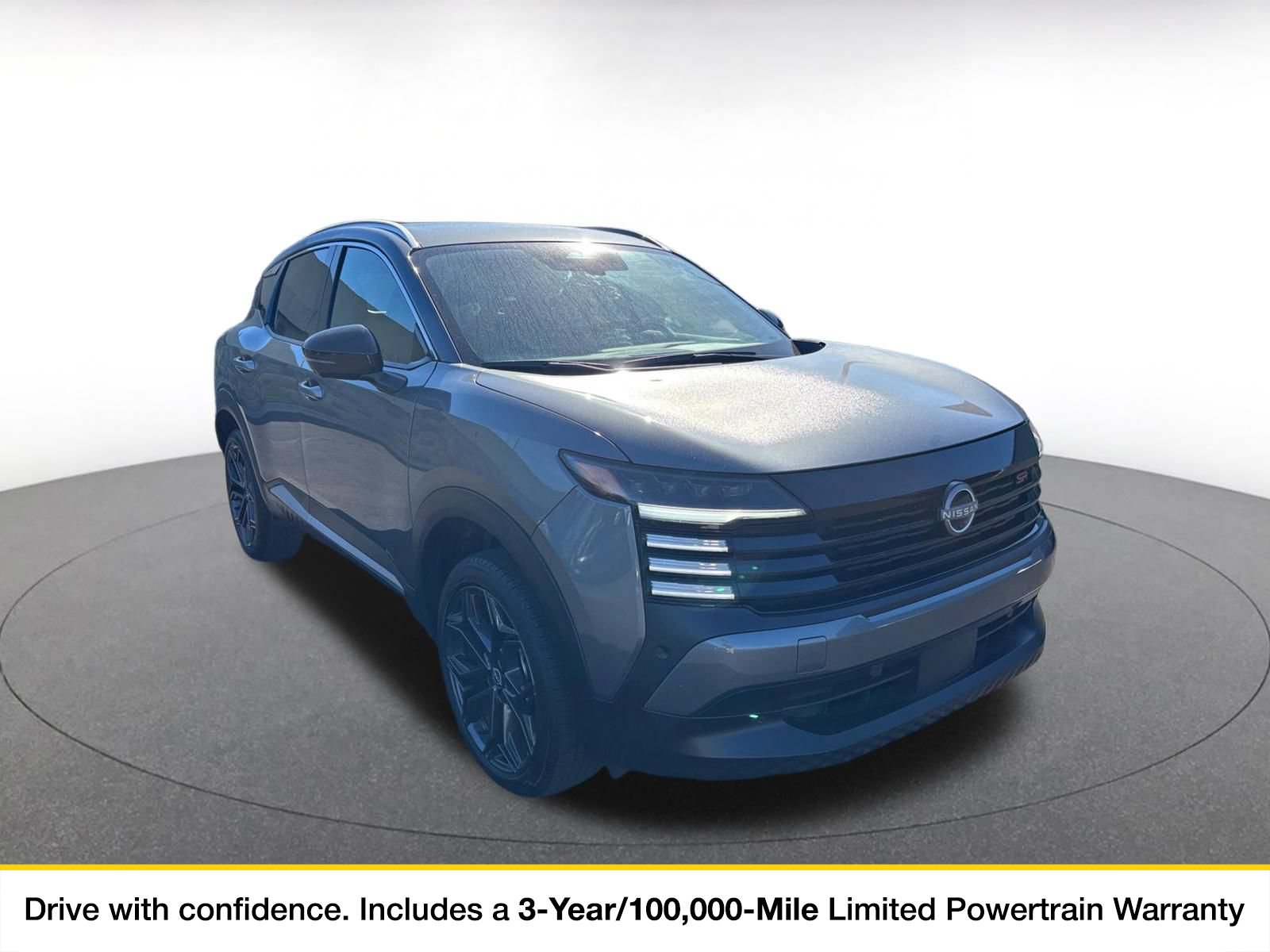 Used 2026 Nissan Kicks SR FWD image 1