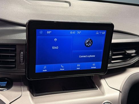 Used 2024 Ford Explorer XLT RWD image 24