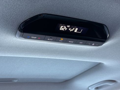 New 2026 Kia EV9 Wind image 13