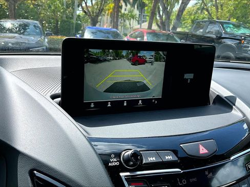 Used 2025 Acura RDX SH-AWD image 25