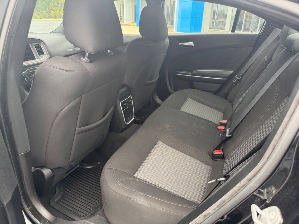 Used 2023 Dodge Charger SXT RWD image 11