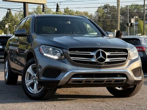 Used 2018 Mercedes-Benz GLC 300 4MATIC image 7