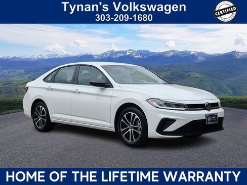 Certified 2025 Volkswagen Jetta Sport image 1