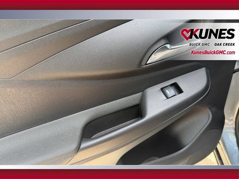 Used 2024 Buick Envista Sport Touring w/ Convenience I Package FWD image 34