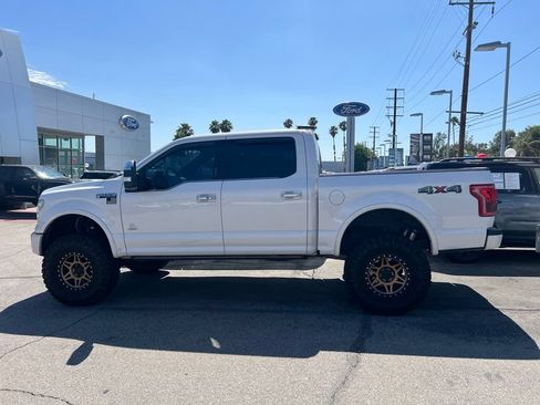 Used 2015 Ford F150 Platinum w/ Equipment Group 701A Luxury AWD/4WD image 4