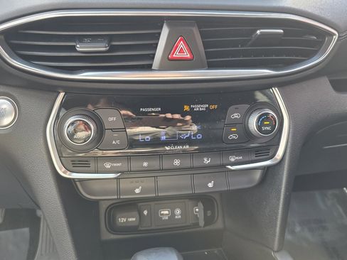 Used 2020 Hyundai Santa Fe SEL w/ Convenience Package image 15