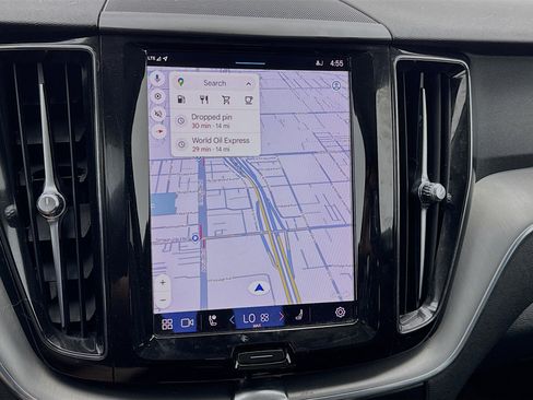 Used 2023 Volvo XC60 B5 Core w/ Climate Package image 9