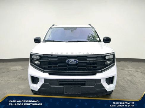 Used 2025 Ford Expedition Max Active AWD/4WD image 9