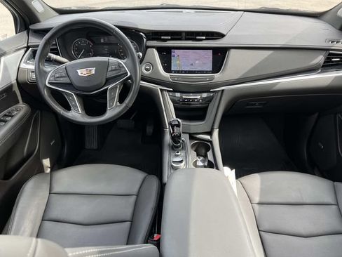 Certified 2024 Cadillac XT5 Premium Luxury AWD/4WD image 13
