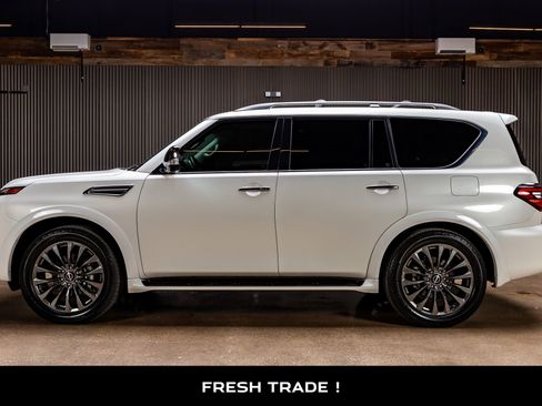 Used 2023 Nissan Armada Platinum w/ Captain's Chairs Package image 5