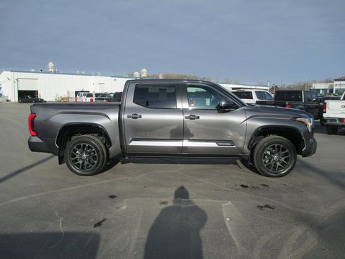 Used 2024 Toyota Tundra Platinum image 4