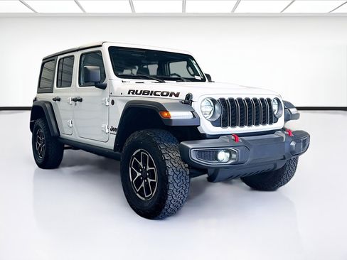 Used 2024 Jeep Wrangler Unlimited Rubicon w/ Convenience Group AWD/4WD image 3