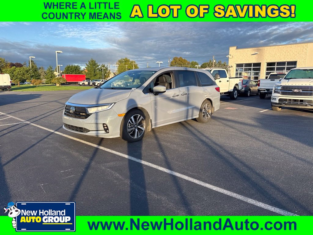 Used 2023 Honda Odyssey Touring image 1