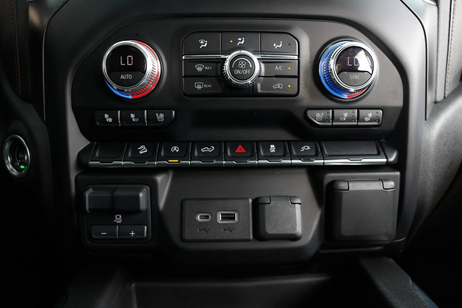 Used 2021 GMC Sierra 1500 AT4 AWD/4WD image 32