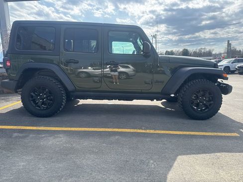 Used 2021 Jeep Wrangler Unlimited Sport AWD/4WD image 2