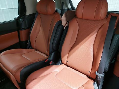 New 2026 Kia Carnival SX Prestige image 16