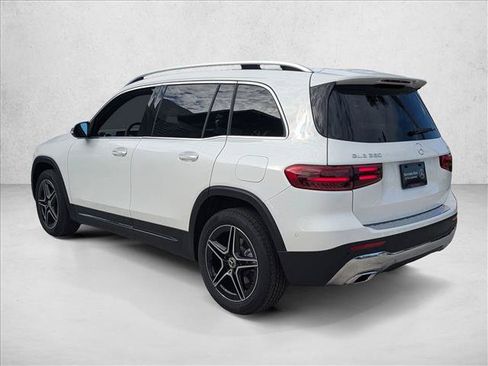Used 2026 Mercedes-Benz GLB 250 4MATIC image 8