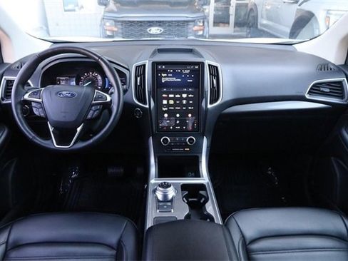 Certified 2024 Ford Edge SEL image 19