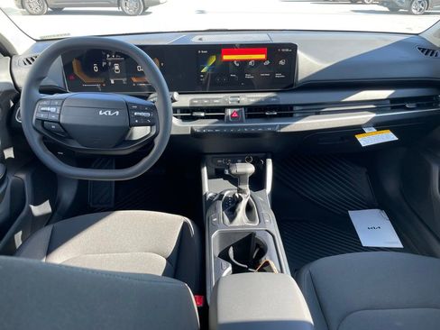 New 2026 Kia K4 FWD image 23