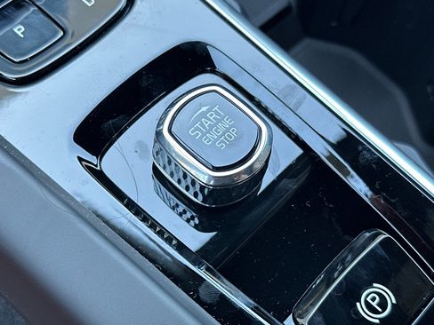 New 2026 Volvo XC60 B5 Plus w/ Climate Package image 20