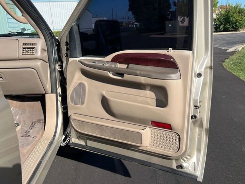 Used 2004 Ford Excursion Limited AWD/4WD image 16