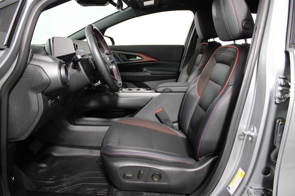 Used 2024 Chevrolet Equinox EV RS FWD image 7