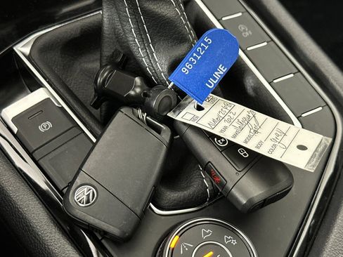 Used 2022 Volkswagen Taos SEL w/ Panoramic Sunroof Package image 24