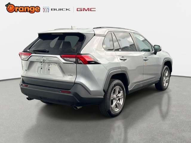 Used 2025 Toyota RAV4 XLE FWD image 3