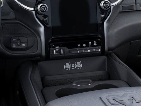 New 2026 RAM 2500 Laramie AWD/4WD image 24