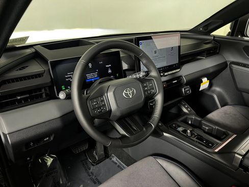 Used 2026 Toyota RAV4 XSE w/ Panoramic Sun Roof Package AWD/4WD image 12