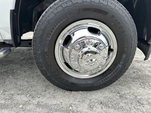 Used 2024 RAM 3500 Big Horn image 15