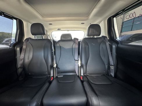 Used 2025 Kia Carnival SX Prestige FWD image 13