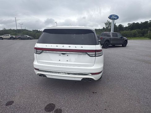 Used 2024 Lincoln Aviator Black Label AWD/4WD image 5