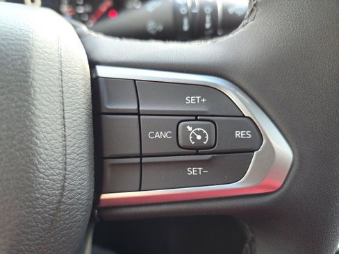 New 2026 Jeep Compass Latitude image 19