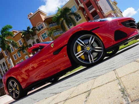 Used 2022 Ferrari Portofino M RWD image 37